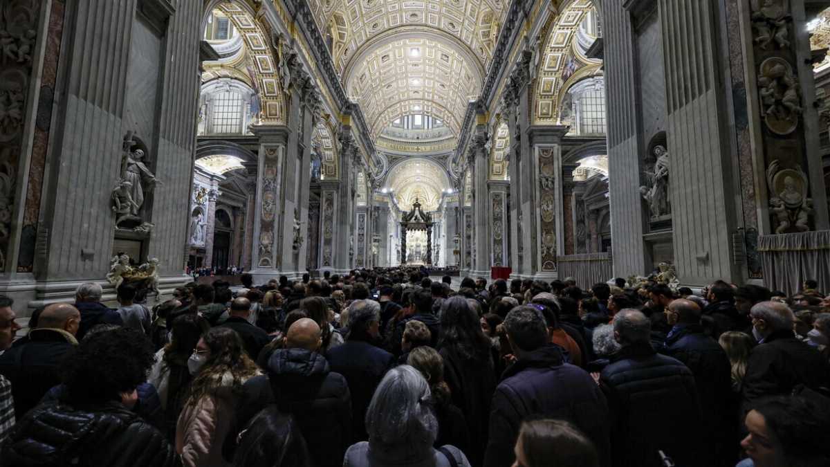Immagine di Il senso dei funerali. Consolare e avvicinare, anche senza credere