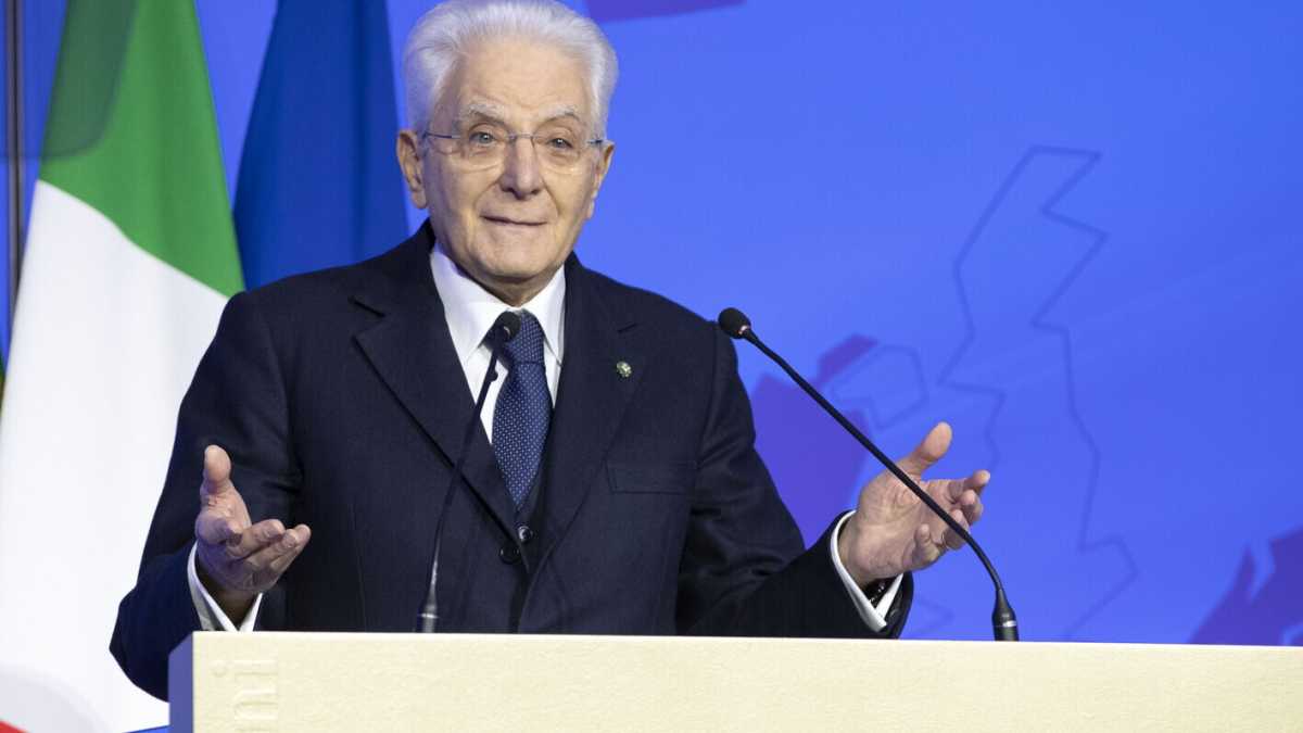 Immagine di Difendere i valori dell’occidente. Anche con la forza. Un Mattarella ratzingeriano