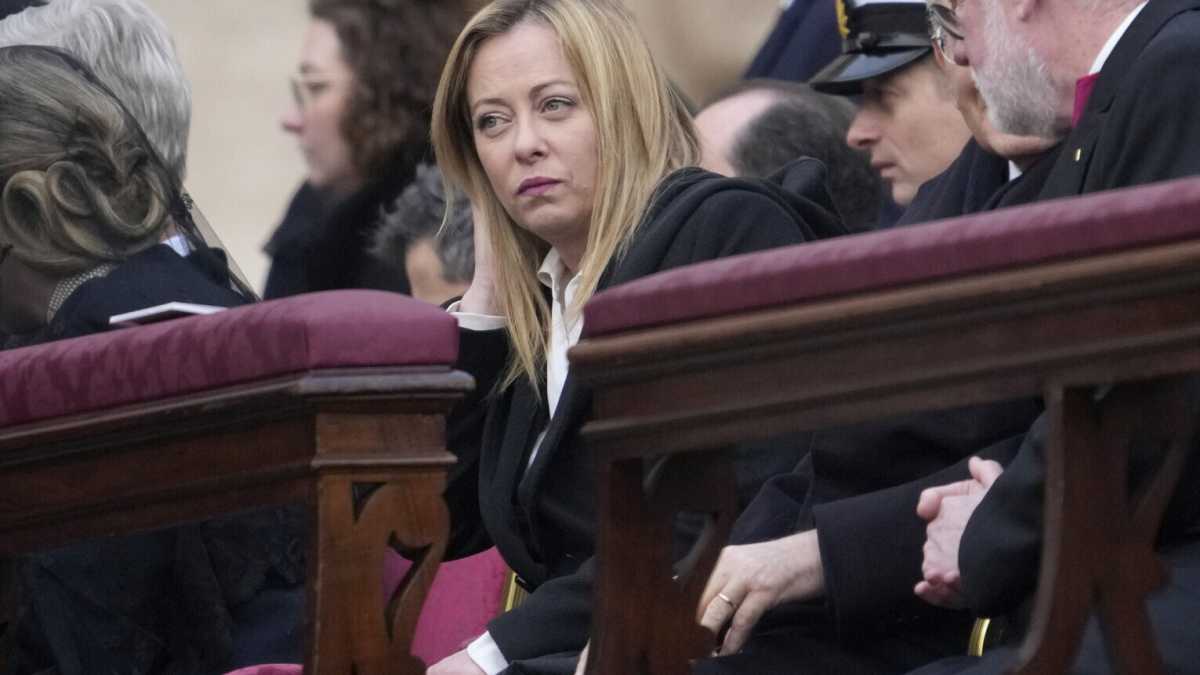 Immagine di Il "machete" di Lega e Forza Italia contro Meloni e Crosetto: "Rinnovano ai vertici uomini del Pd"