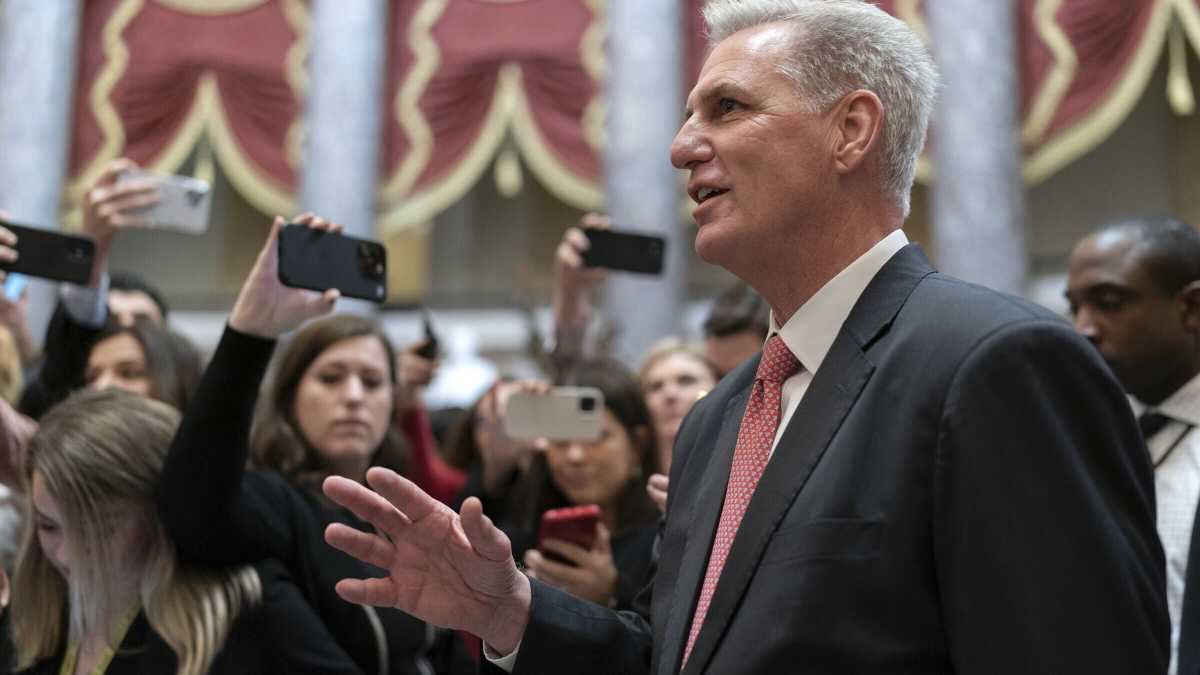 Immagine di Che cosa vogliono da McCarthy i venti estremisti al Congresso, sfuggiti di mano pure a Trump