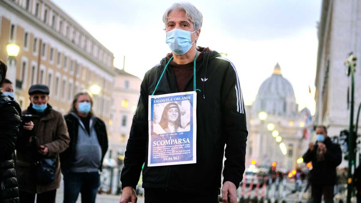 Immagine di Le tombe e la surreale impasse comunicativa del Vaticano