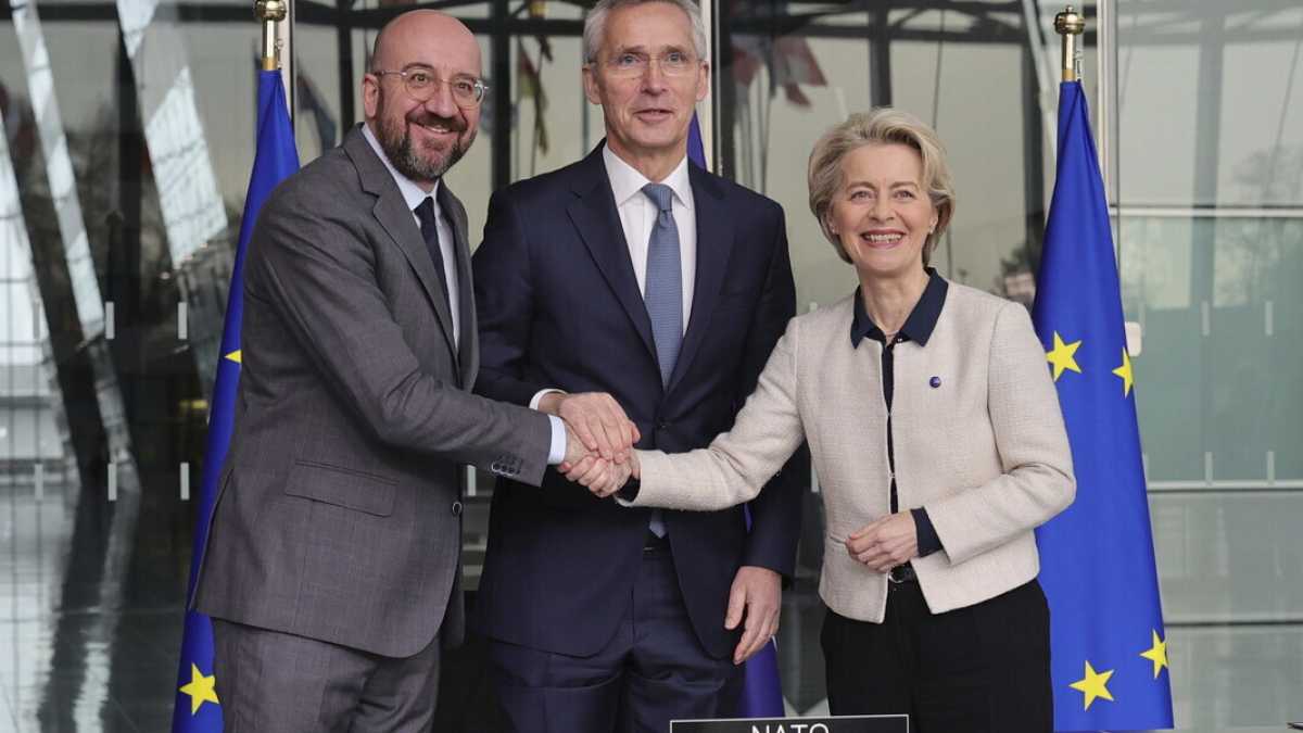 Immagine di Ue e Nato firmano un patto di cooperazione oltre l'Ucraina: è la fine delle velleità sulla Difesa europea