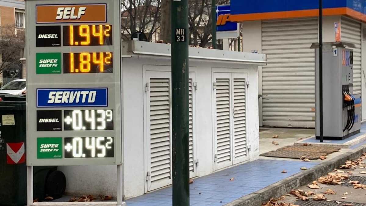Immagine di "Nessuna speculazione sulla benzina. Gli allarmi sono ingiustificati". Parla Spinaci (Unem)
