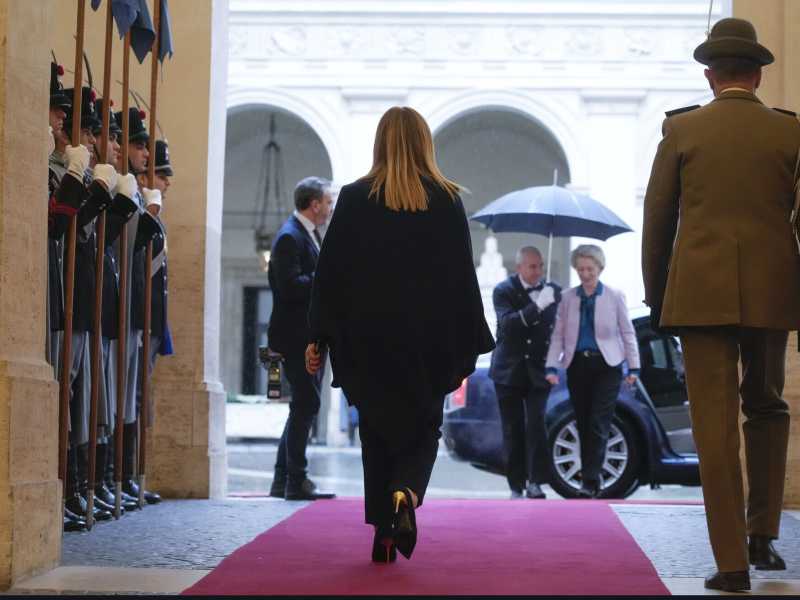 Meloni di Stato. La scelta del successore di Frattini mostrerà il suo metodo di governo