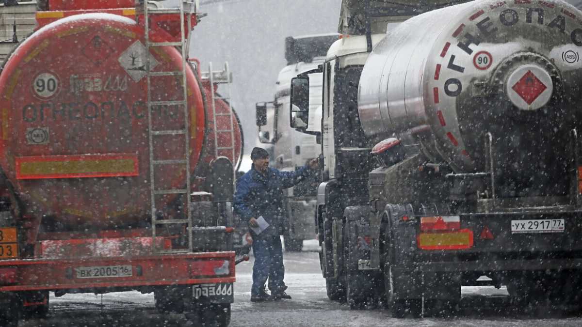 Immagine di Il greggio di Mosca nella morsa delle sanzioni