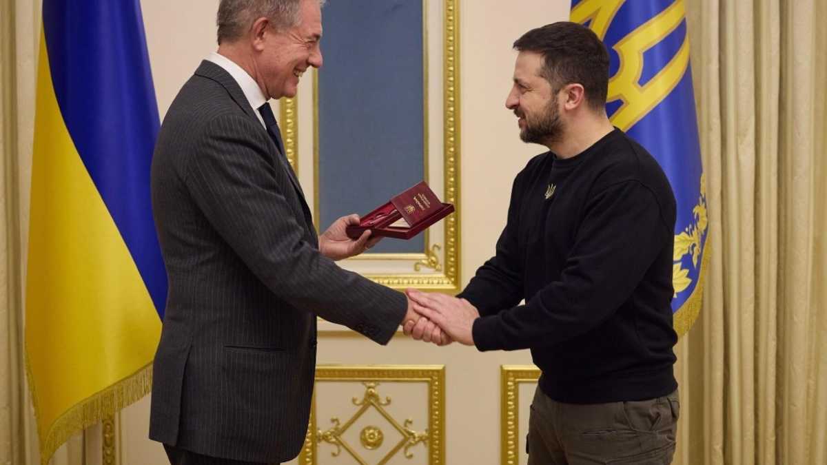 Immagine di Il ministro Urso: "L'Italia diventi base logistica dell'Ucraina. A cominciare dai porti"