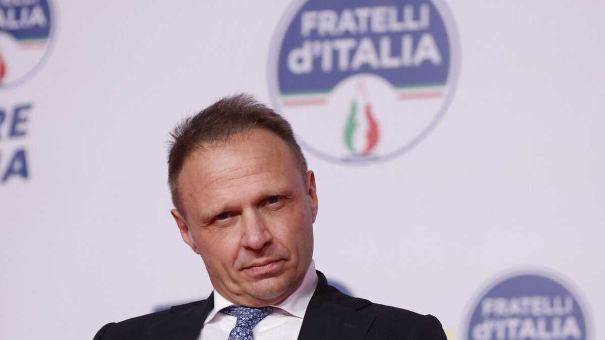 Immagine di Lollobrigida a FI: "Non si sta così in maggioranza". Meloni in trincea sulla benzina