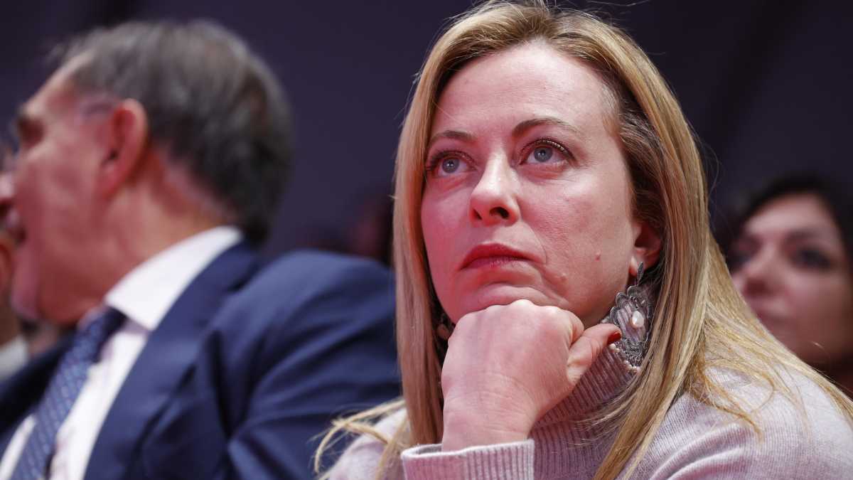 Immagine di Cara Meloni, basta oneri di sistema alle bollette elettriche