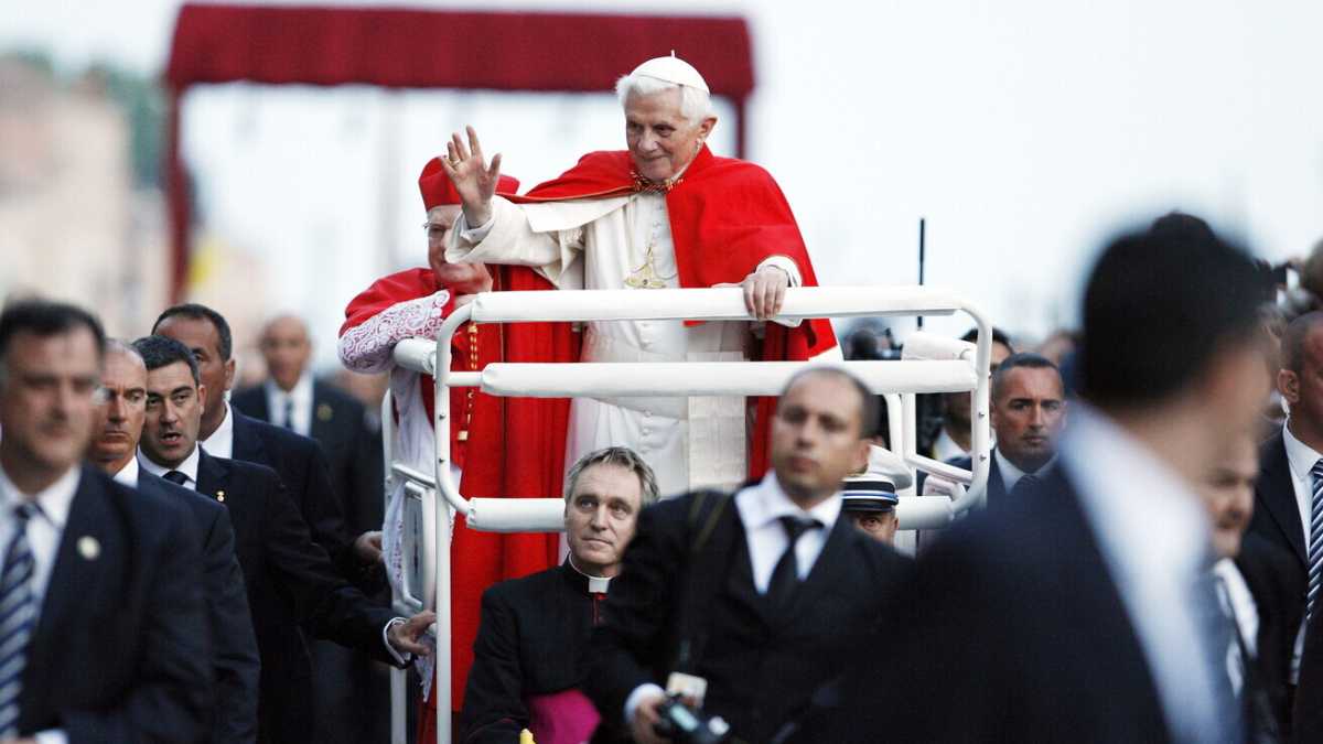 Immagine di La modernità vuole una cultura indipendente dalla verità. Un inedito di Benedetto XVI