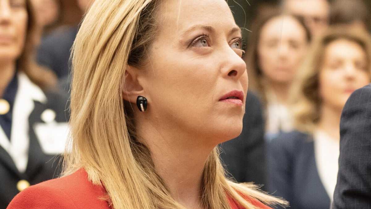 Immagine di Meloni concede l'ok preliminare sull'Autonomia alla Lega, ma è solo un titolo