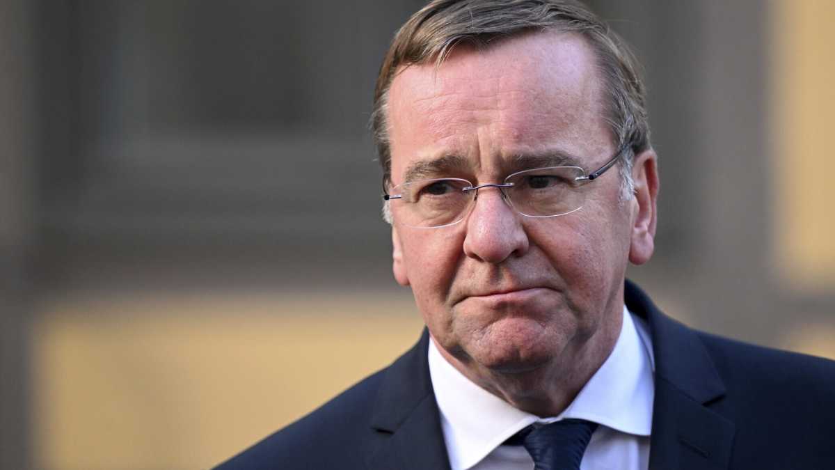 Immagine di Dialogante ma ambiguo. La Difesa tedesca secondo il nuovo ministro Boris Pistorius
