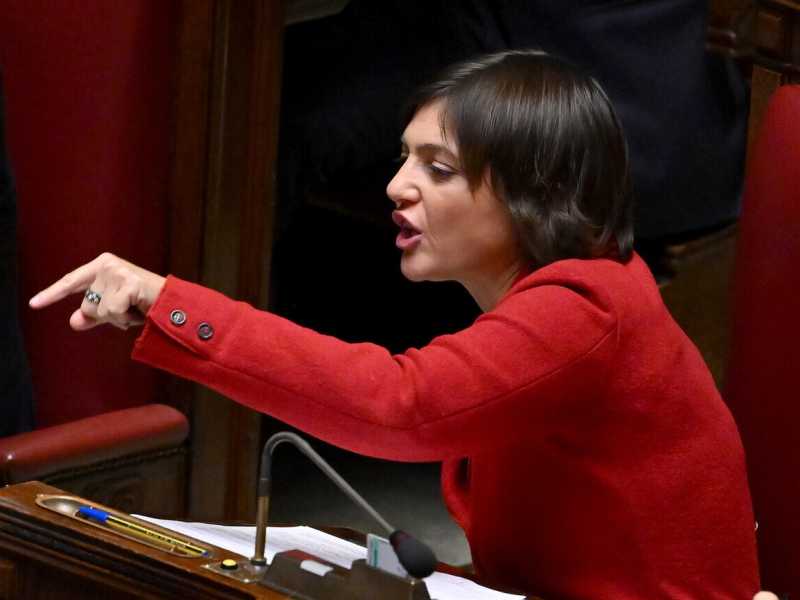 Debora Serracchiani (Ansa)