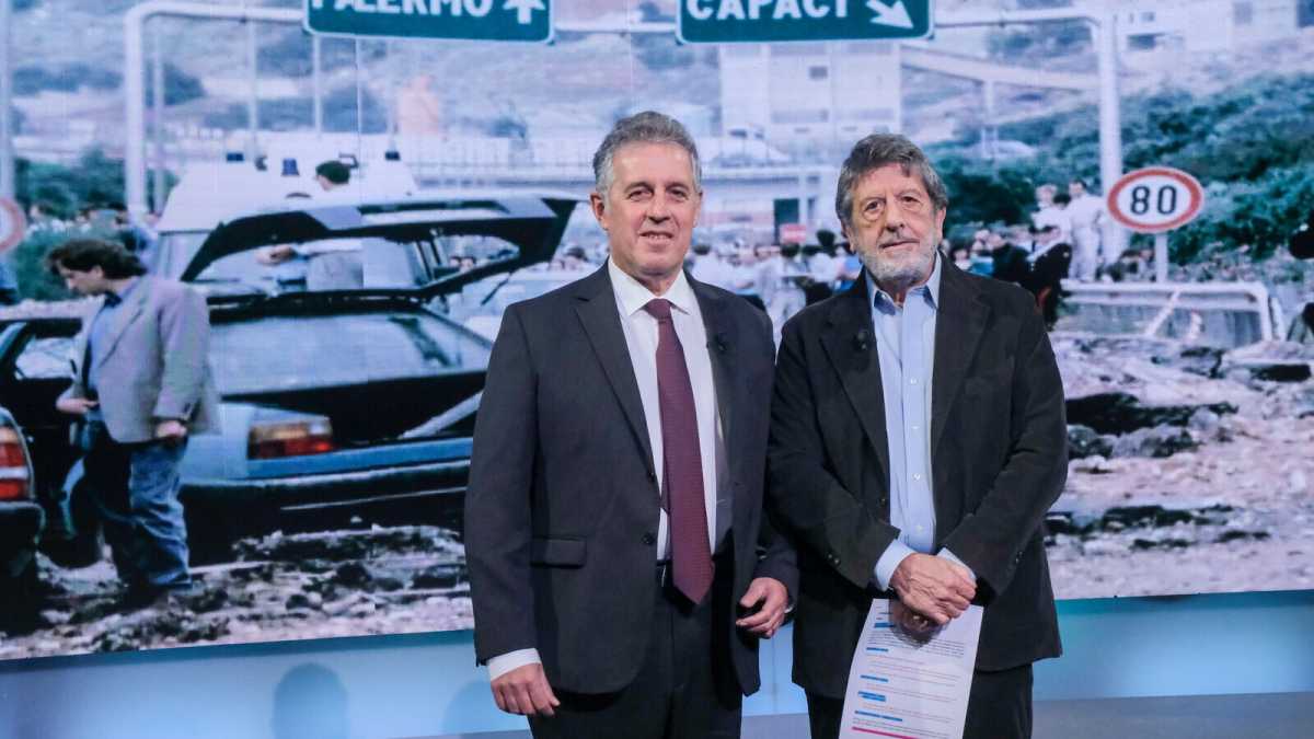 Immagine di Gli ospiti sbrigliati di La7 danno dei "mafiosi" pure ai professori Lupo e Fiandaca