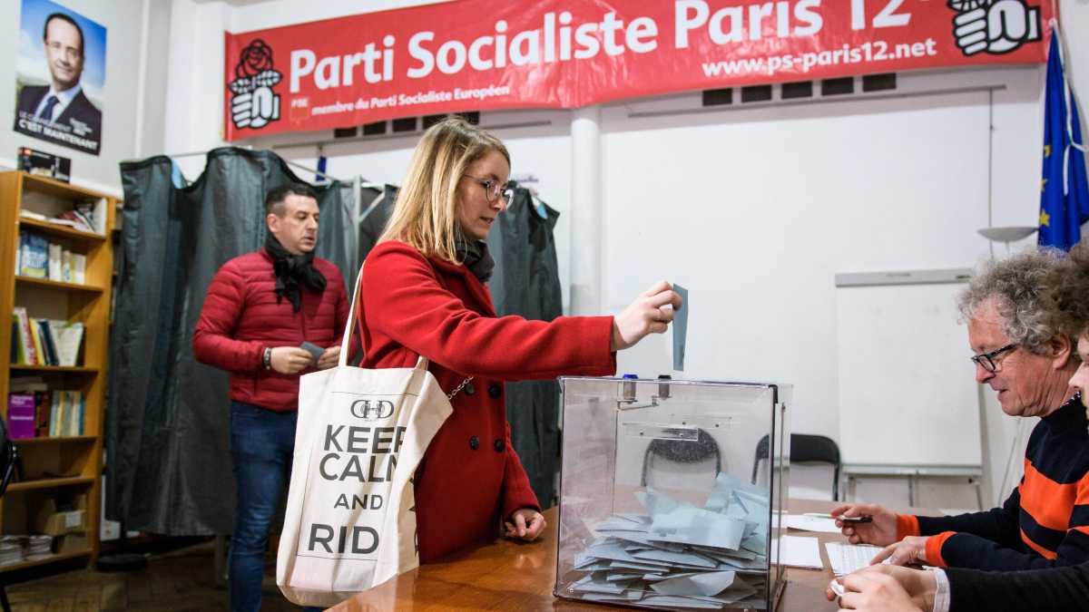 Immagine di Che spettacolo “disdicevole”, si dicono da soli i socialisti francesi accusandosi di brogli