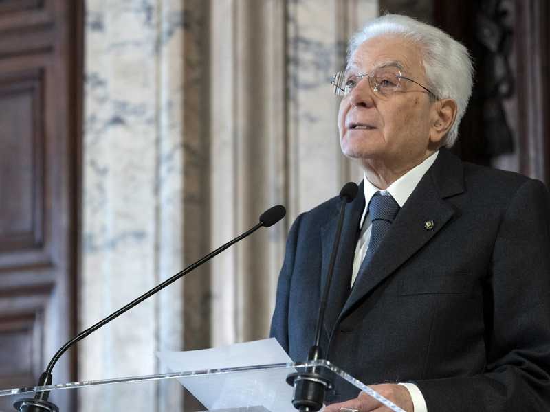 Sergio Mattarella durante la cerimonia di commiato dei componenti del Csm uscente al Quirinale (Ansa)