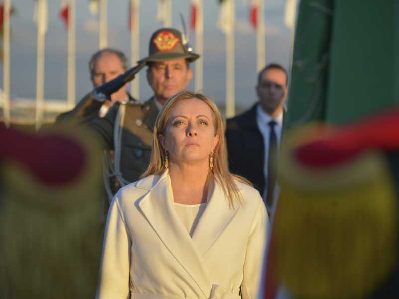 Fox news Meloni: il piano degli Angelucci per "donare" i giornali alla premier