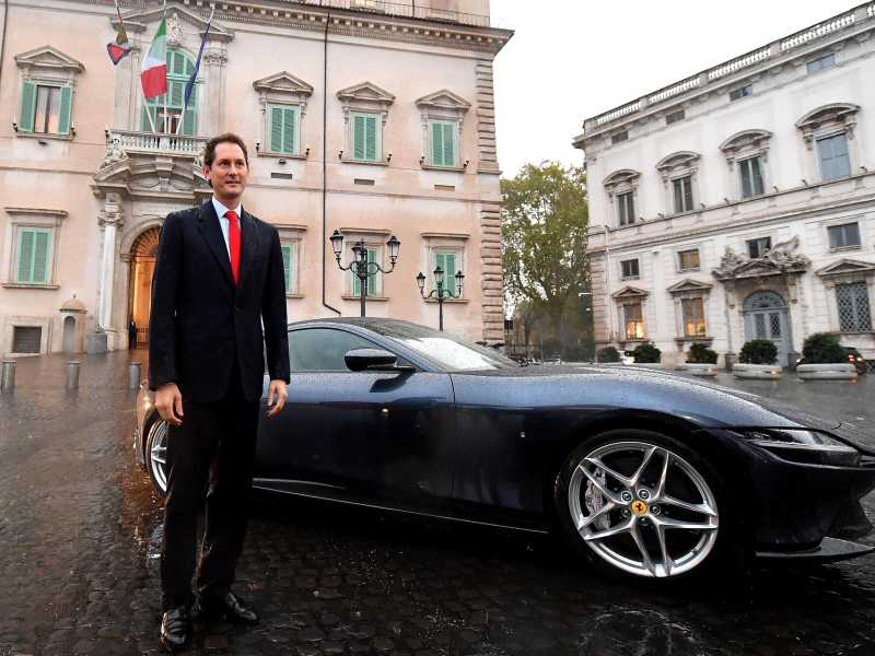 John Elkann alla presentazione della&nbsp;Ferrari "Roma" nel 2019 (Ansa)