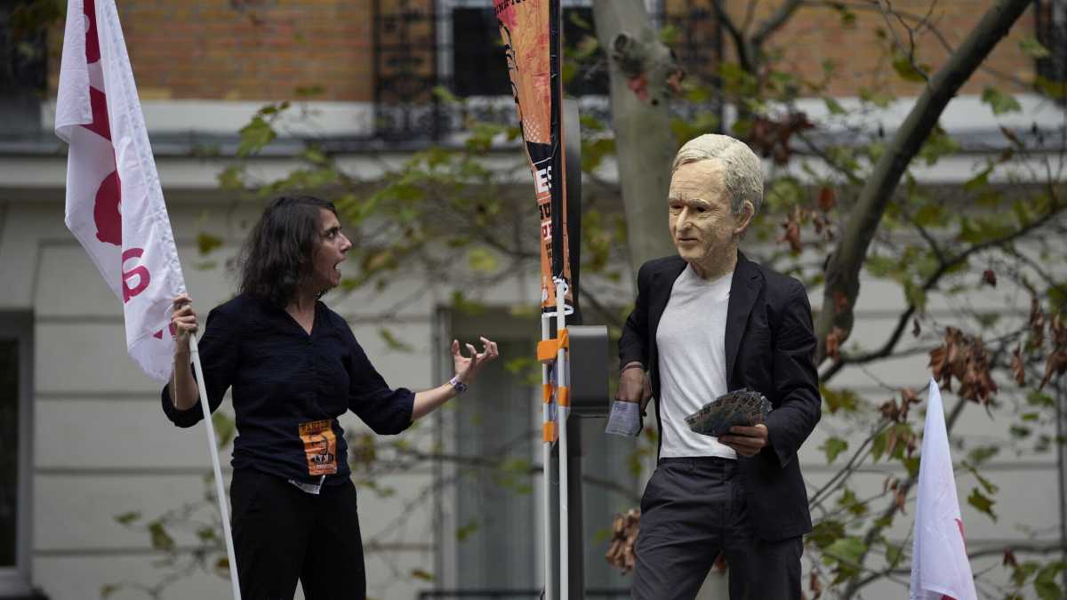 Immagine di Nella Francia delle riforme scatta l’attacco ai ricchi. Bernard Arnault tra tutti
