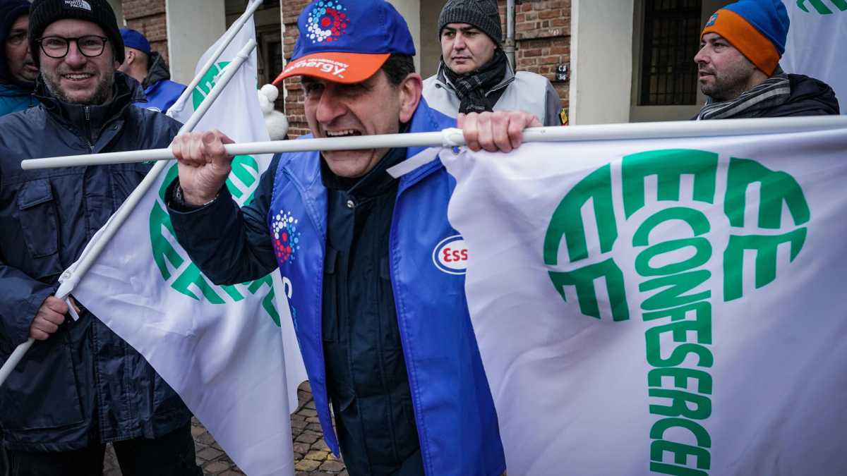 Immagine di Benzinai, balneari e gli altri. Le voci dei "traditi da Giorgia"