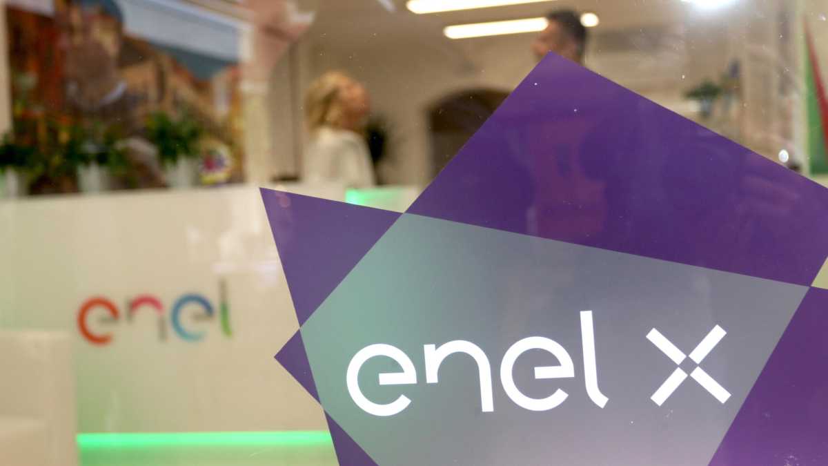 Immagine di Il futuro di Enel spiegato con l’aiuto dei mercati (e con un confronto)