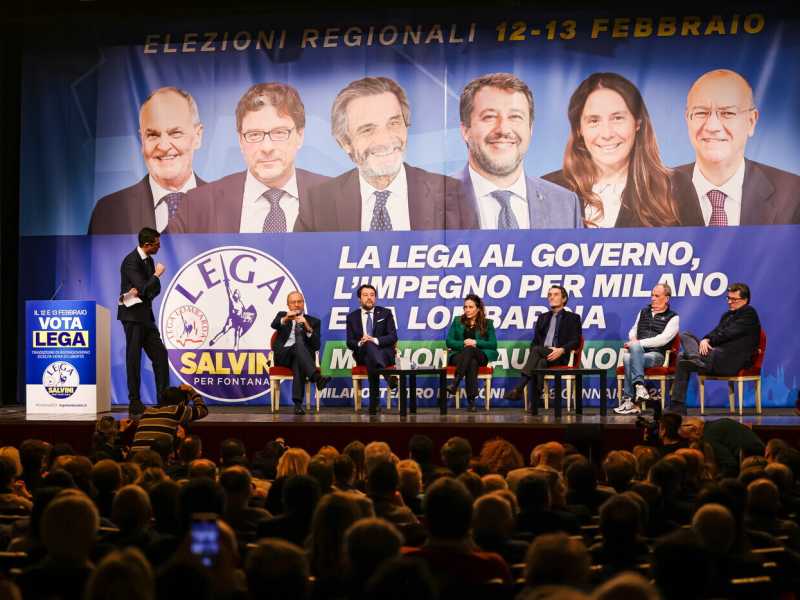 Giorgetti: "Bollette giù del 40 per cento". La Lega di Salvini continua la sua operazione rilancio