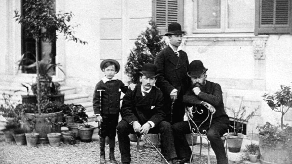 Immagine di Cajkovskij al Festival. Nelle “Lettere da Sanremo” niente amore, troppi turisti e ulivi “insopportabili”