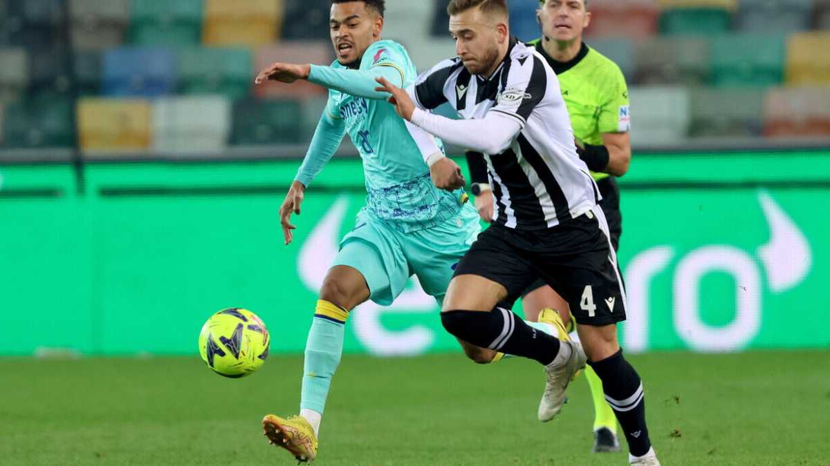 Immagine di A Verona Cyril Ngonge cerca di prendere la scia di Remco Evenepoel