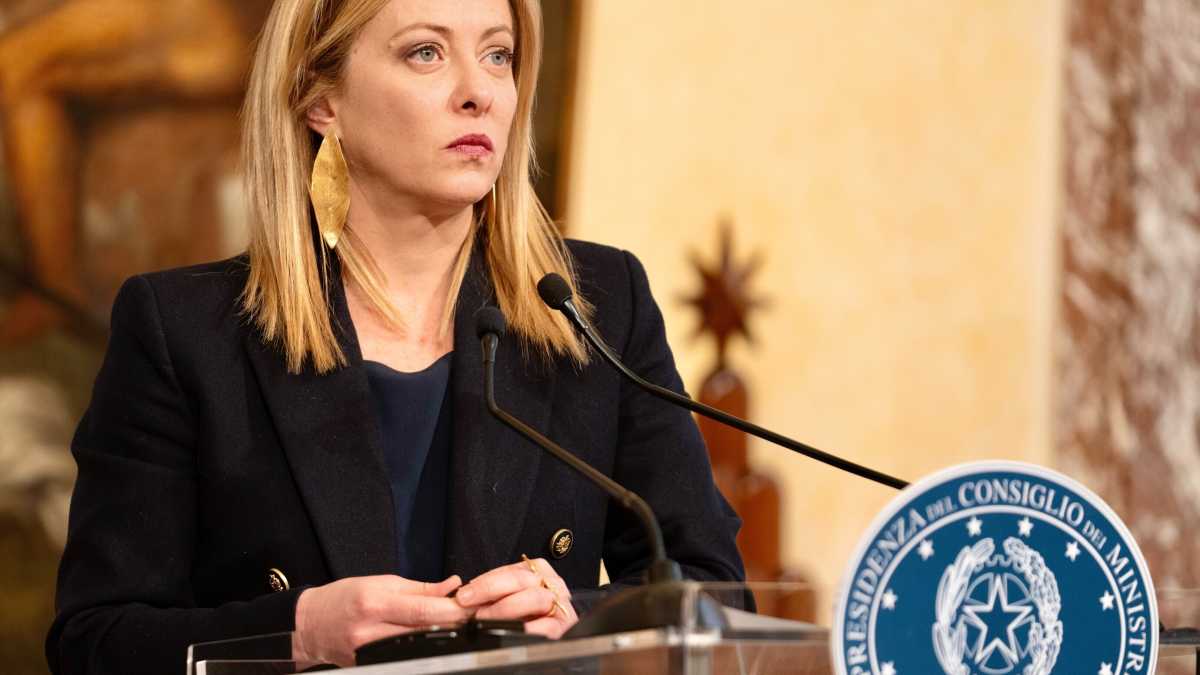 Immagine di Meloni rompe il silenzio su Cospito in tv. Ma resta fuori dalle liti tra maggioranza e opposizione