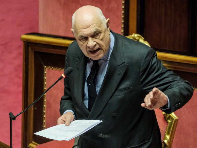 Nordio smentisce Donzelli e Delmastro. Meloni li protegge. Tra Palazzo Chigi e Via Arenula c'è un problema