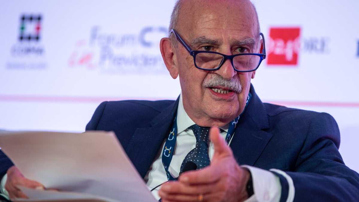 Immagine di “Pochi anni per invertire la rotta o sarà il baratro demografico”. Parla Blangiardo