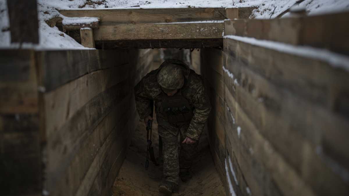 Immagine di L’Ucraina, i suoi eroi, i suoi renitenti: per i giovani al fronte servono armi adatte