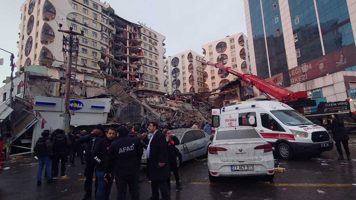 Immagine di Terremoto in Turchia e Siria: circa 2.600 i morti, più di 10 mila i feriti