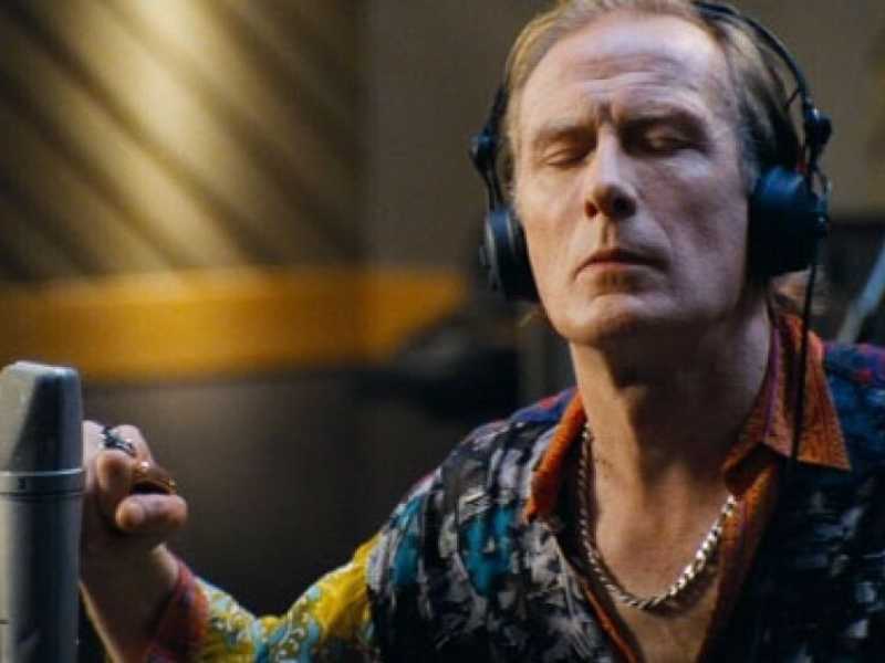Bill Nighy in una scena di "I Love Radio Rock" &egrave; un film del 2009 scritto e diretto da Richard Curtis&nbsp;<br />