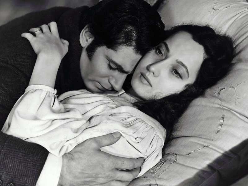 Laurence Olivier e Merle Oberon nell&rsquo;adattamento di &ldquo;Cime tempestose&rdquo; del 1939&nbsp;<br />