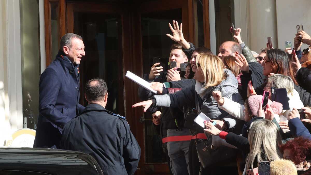 Immagine di Scontro di civiltà a Sanremo tra oscillanti e urlatori. Due passi all’Ariston