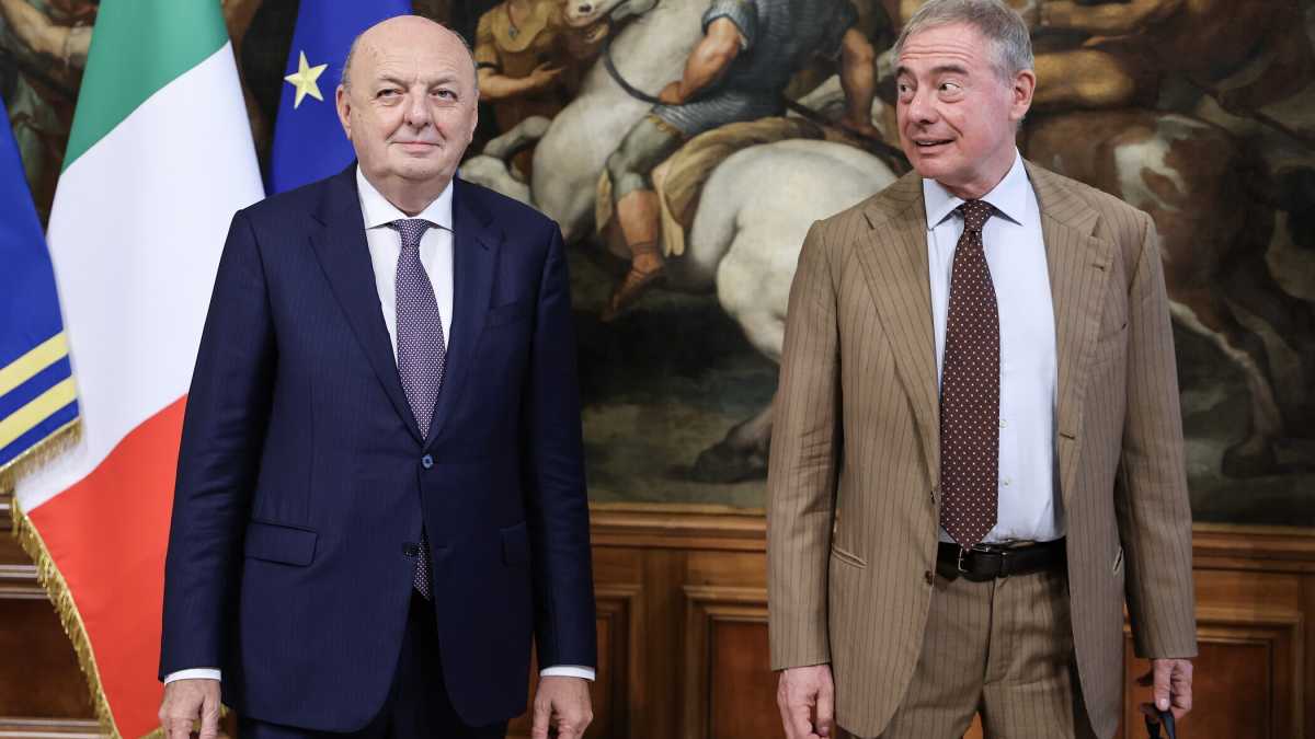 Immagine di Urso e Pichetto bisticciano. E il dipartimento Energia resta senza uffici e va in smart working