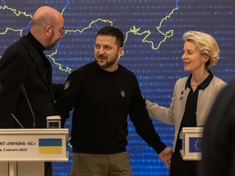 Zelensky, von der Leyen e Michel  il 3 febbraio 2023 a Kyiv (Roman Pilipey/Getty Images)&nbsp;<br />