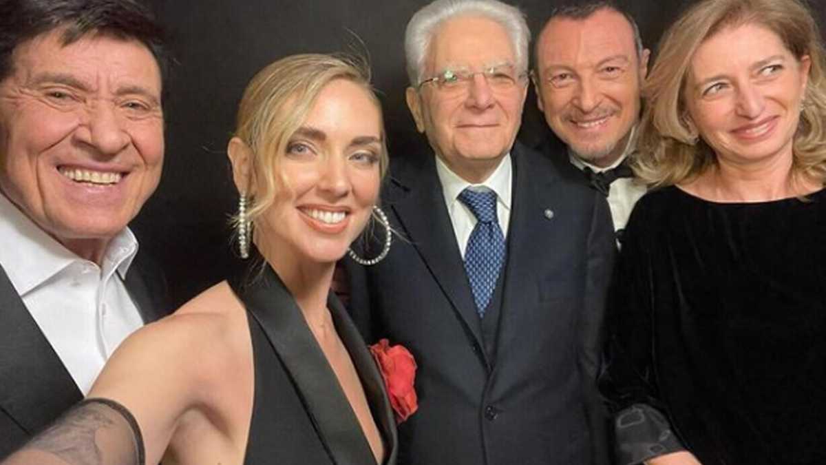 Immagine di A Sanremo Chiara Ferragni ha unito la tv e la dopo-tv. E gli ascolti premiano la scelta