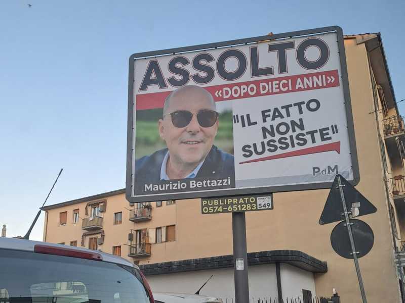 Assolto dopo dieci anni, tappezza Prato di manifesti: "Tutti devono sapere il calvario che ho subito"
