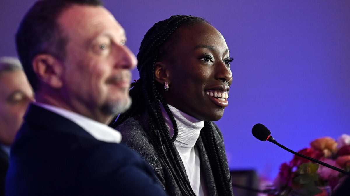 Immagine di La trattativa stato-Sanremo, copioni fissi e panico da televoto. A spasso nel Festival