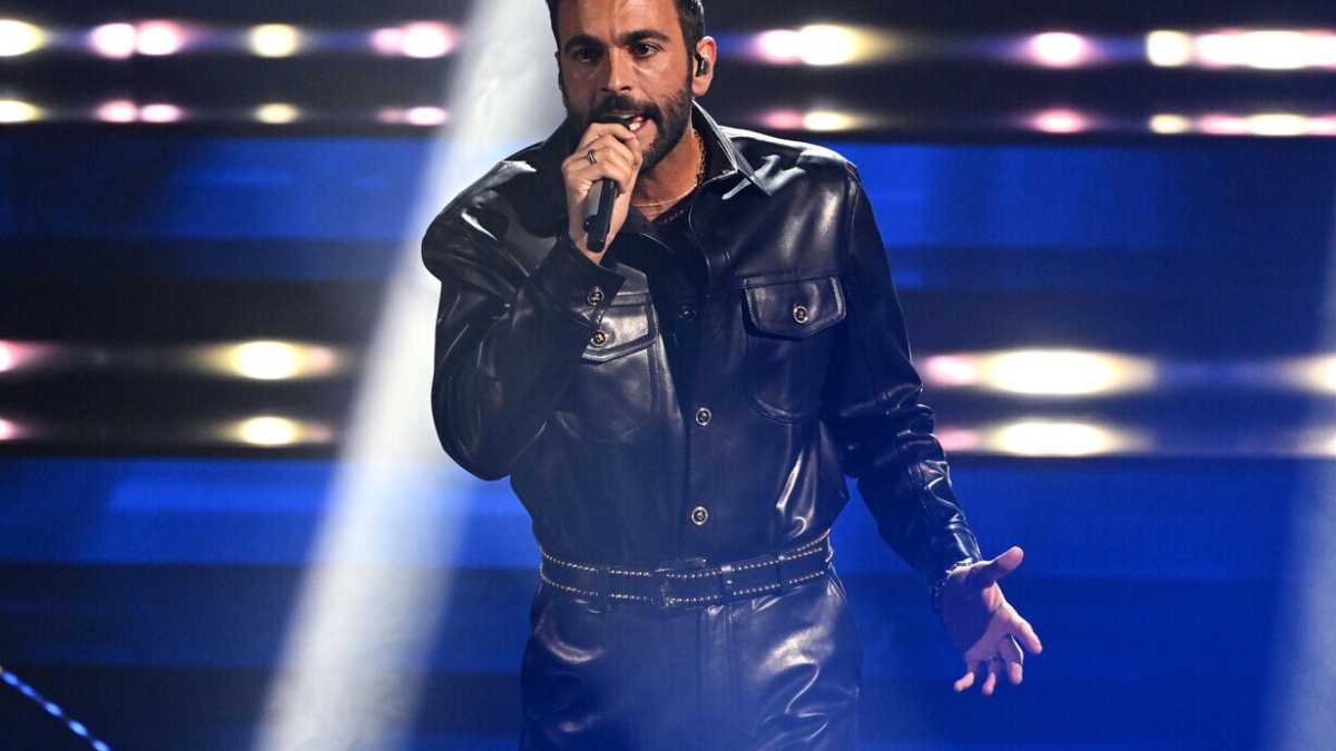 Immagine di Il televoto stravolge la classifica di Sanremo ma Mengoni resta in testa
