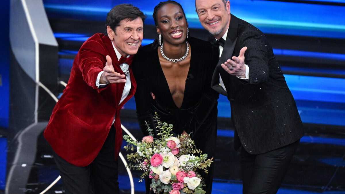 Immagine di Tutto quello che è successo nella terza (lunghissima) serata di Sanremo