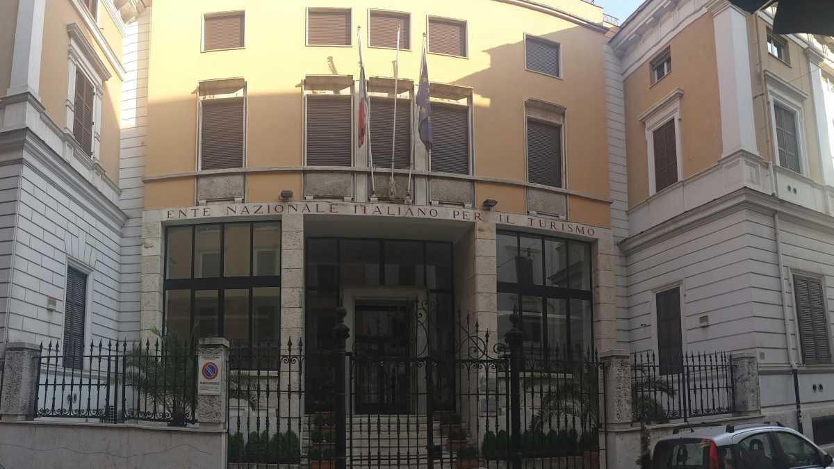 Immagine di All’Ente del Turismo le strane assunzioni di figli illustri. C’è la manina di Palazzo Chigi