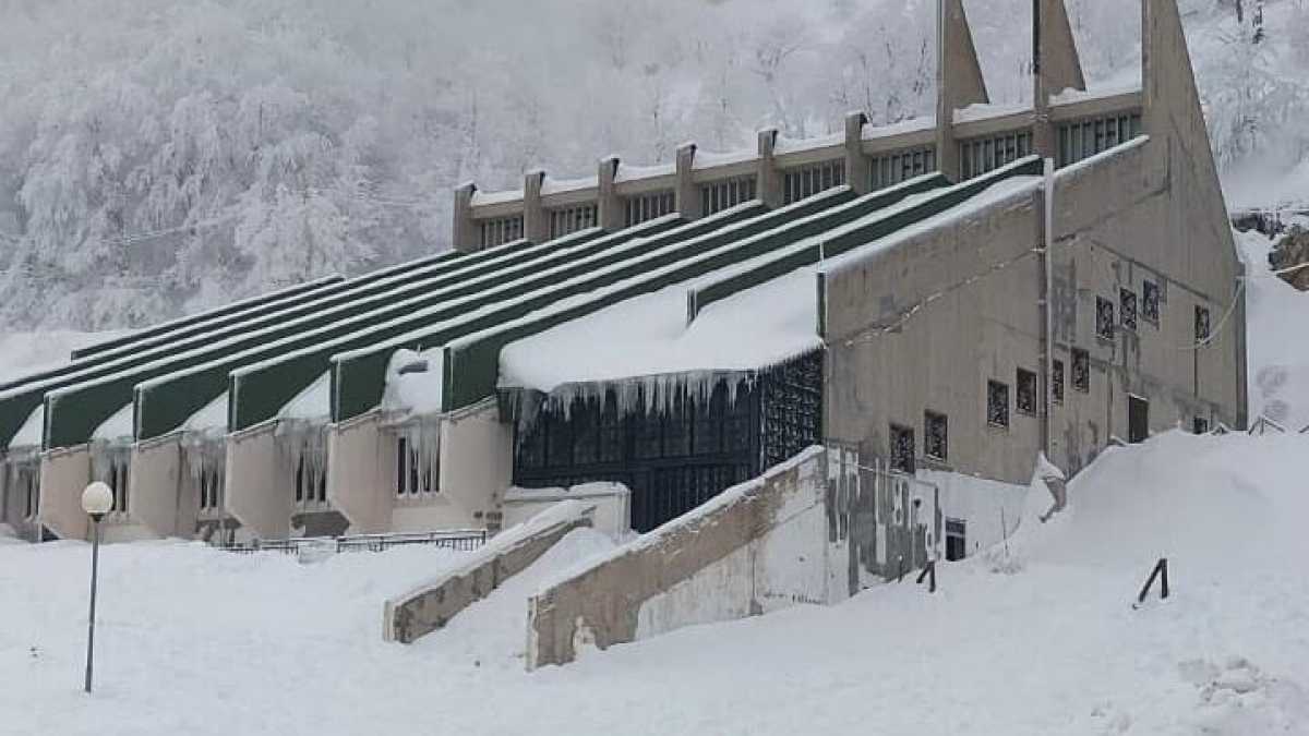 Immagine di Brutalismi appenninici. Il Gruppo Marche fece ospedali, scuole, uffici e chiese