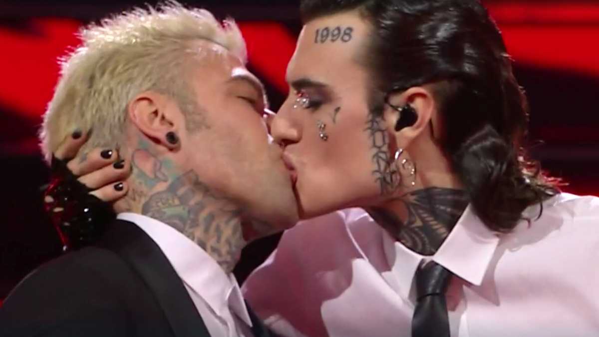 Immagine di Più di Mengoni che vince, a Sanremo fa notizia Fedez che nemmeno è in gara