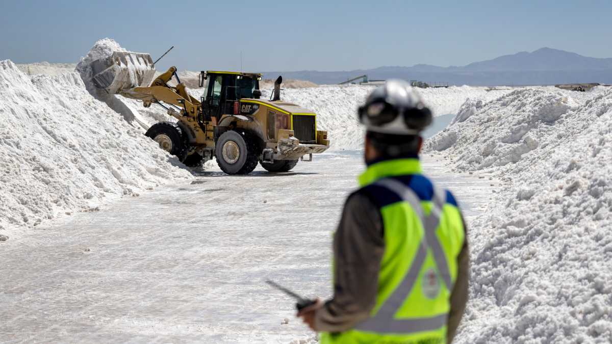 Immagine di I minerali per la transizione energetica presto estinti? Una notizia esagerata