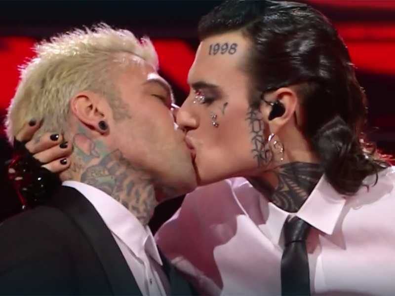 Fedez e l’arte di fare uno show delle proprie molte vite