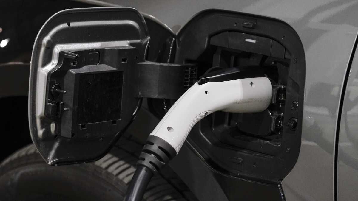 Immagine di Lo stop alle auto diesel e benzina al 2035 è un grave azzardo dell'Europa