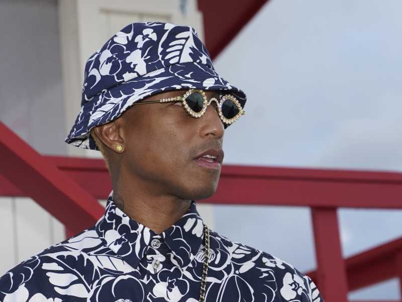 Pharrell Williams al Chanel Cruise 2022/23 di Miami Beach, Florida (AP Photo/Lynne Sladky)&nbsp;<br />