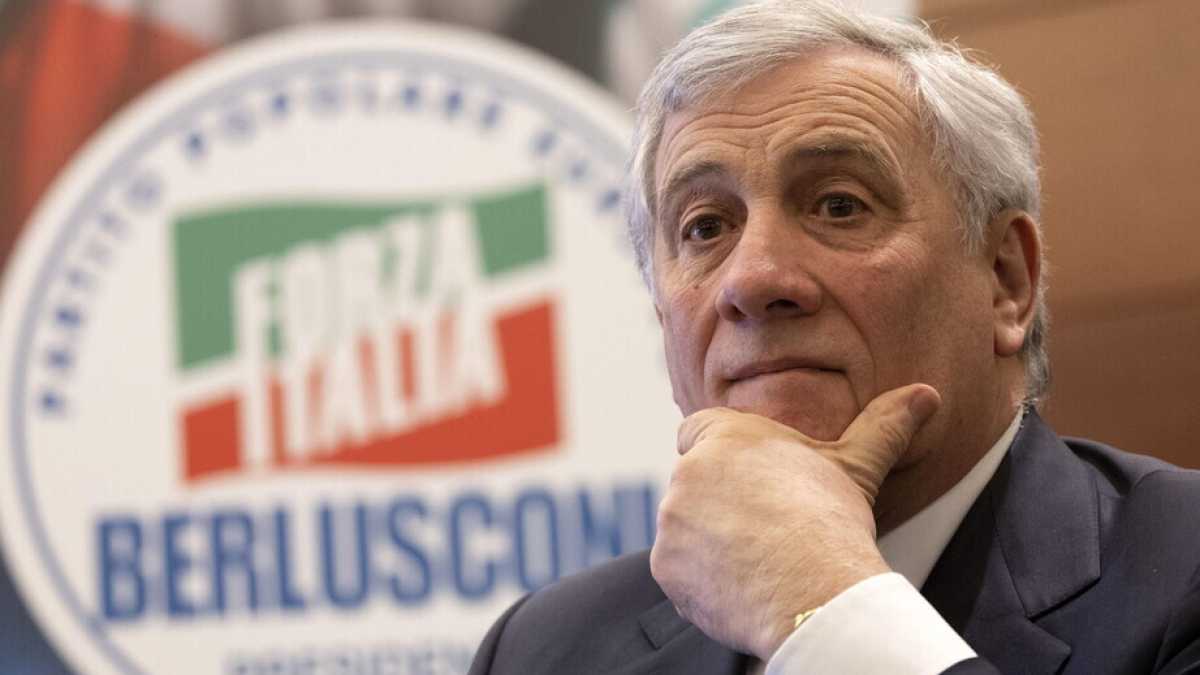 Immagine di L'Italia invierà a Kyiv un nuovo sistema di difesa aereo. Ma Tajani: "No a nuovi decreti"